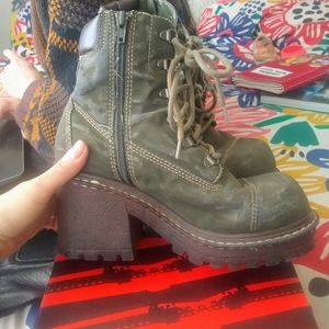 Vintage 90s faux suede boots
